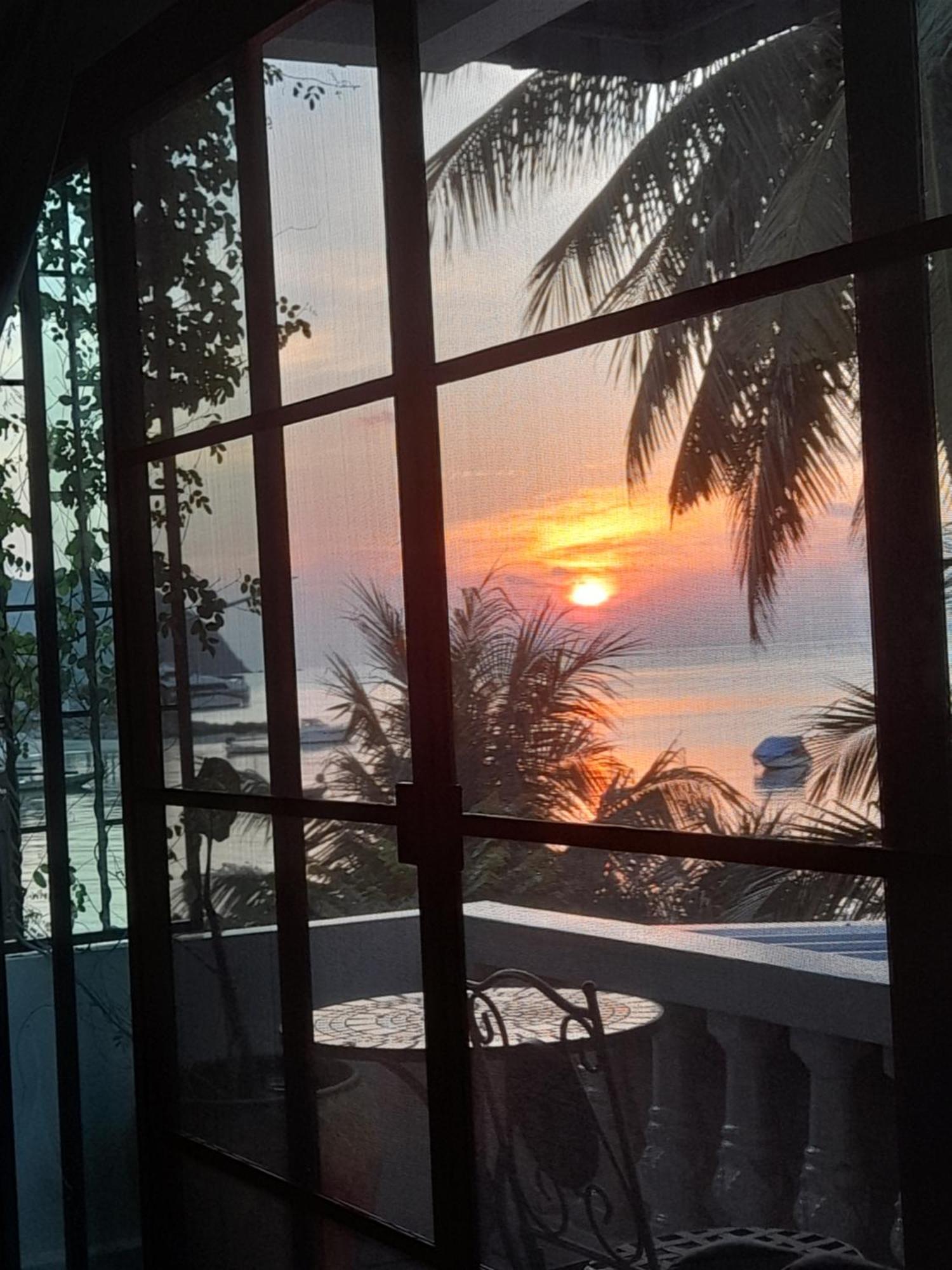 Tea Moon Beach House 통살라 외부 사진